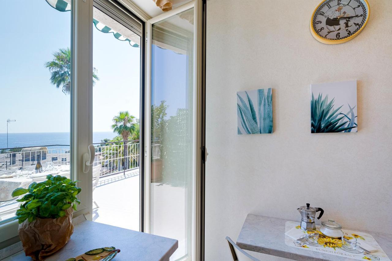 Tre Ponti Panoramic Seaview Apartment 산레모 외부 사진
